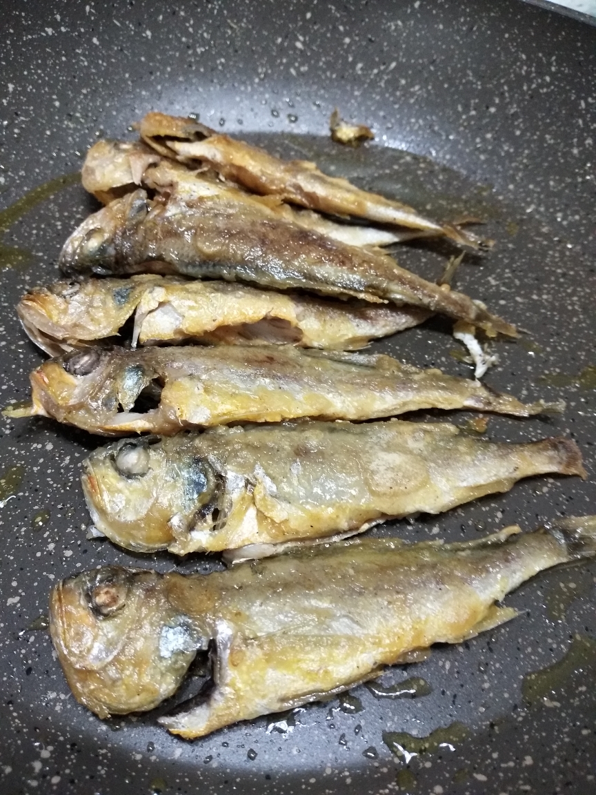 香煎小黃魚